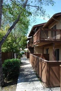 /international/us/207-westlake-dr-san-marcos-ca-110107825142/