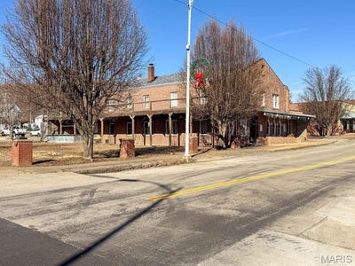 /international/us/156-s-main-street-ironton-mo-110120481831/