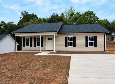 /international/us/317-price-street-eden-nc-110107777273/