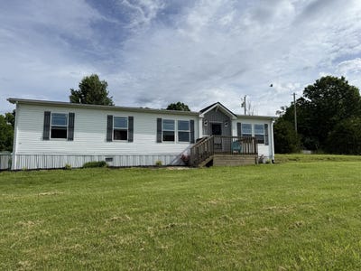 /international/us/2350-josephine-road-stamping-ground-ky-110108479928/