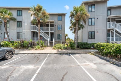 /international/us/6-cedar-reef-drive-st-helena-island-sc-110108507682/