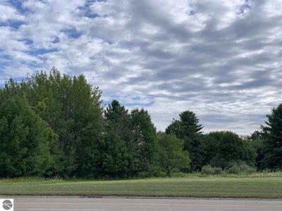 /international/us/xxx-w-houghton-lake-drive-houghton-lake-mi-110093805947/?lang=en