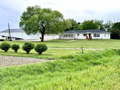 /international/us/23275-280th-street-onawa-ia-110108237340/