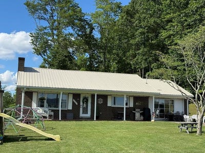 /international/us/1401-pleasant-grove-road-independence-va-110108963107/