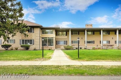 /international/us/2309-walton-boulevard-rochester-hills-mi-110108541232/