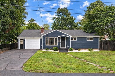 /international/us/123-lockhaven-road-warwick-ri-110120755260/