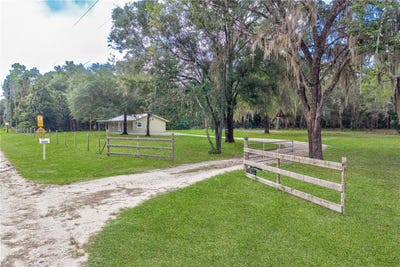 /international/us/8030-se-153rd-street-inglis-fl-110119795298/