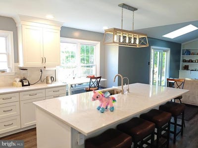 /international/us/329-misty-autumn-drive-exton-pa-110108445408/