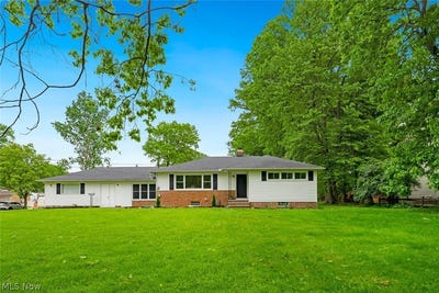 /international/us/4223-canterbury-road-north-olmsted-oh-110108234311/