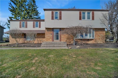 /international/us/24885-penshurst-drive-beachwood-oh-110097927092/