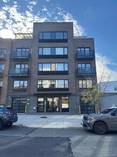 /international/us/31-10-28th-road-astoria-ny-110104516160/