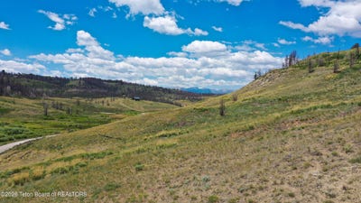 /international/us/fisherman-crk-road-bondurant-wy-110119898810/