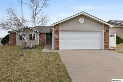 /international/us/2464-nw-46th-street-lincoln-ne-110108713897/