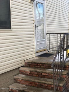 /international/us/59-corbin-ave-staten-island-ny-110108174958/