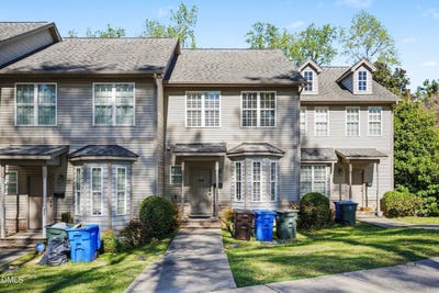 /international/us/429-georgetown-circle-fayetteville-nc-110106848417/