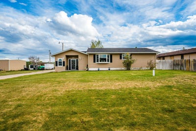 /international/us/2851-w-2nd-avenue-buffalo-wy-110108168492/