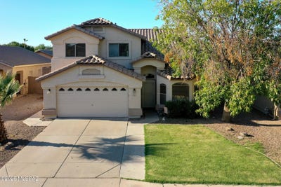 /international/us/1750-e-erie-street-gilbert-az-110100358417/