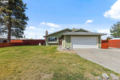 /international/us/1070-sw-10th-pl-hermiston-or-110107583245/