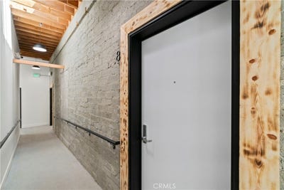 /international/us/1901-s-pacific-avenue-san-pedro-ca-110094648234/