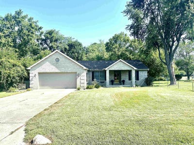 /international/us/8106-w-adaline-street-yorktown-in-110100755836/