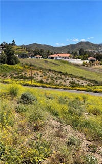 /international/us/24000-beverley-drive-menifee-ca-110120452107/