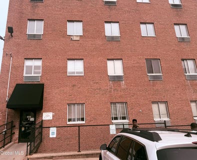 /international/us/650-franklin-street-schenectady-ny-110101678941/