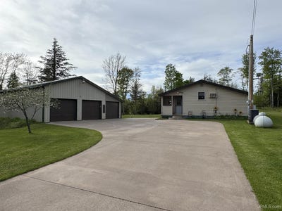/international/us/5452-w-north-island-lake-hurley-wi-110099965378/