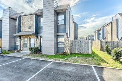 /international/us/401-se-12th-avenue-norman-ok-110104582377/