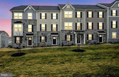 /international/us/419-paperbark-square-downingtown-pa-110108201698/