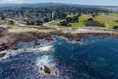 /international/us/1273-surf-ave-pacific-grove-ca-110107353152/