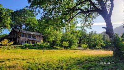 /international/us/8480-st-john-road-hyampom-ca-110101526883/