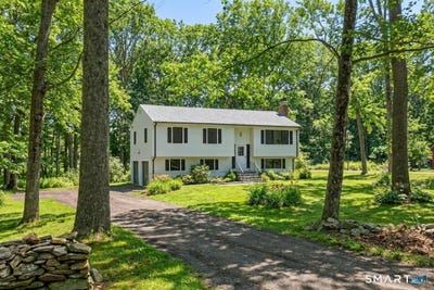 /international/us/211-forsyth-road-montville-ct-110107387698/