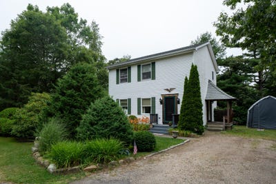 /international/us/11-onondaga-avenue-oak-bluffs-ma-110100563426/