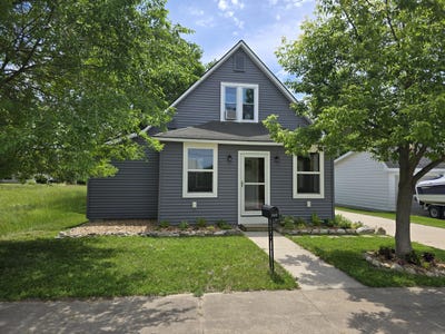 /international/us/346-vogel-street-boyne-city-mi-110100520371/