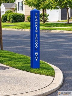 /international/us/43-franklin-school-way-metuchen-nj-110120499159/
