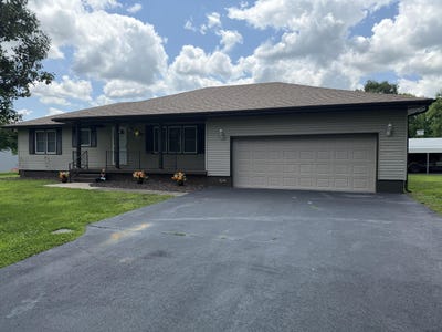 /international/us/17-sherwood-trail-buffalo-mo-110108979404/