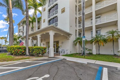 /international/us/200-harbor-walk-drive-punta-gorda-fl-110108029343/