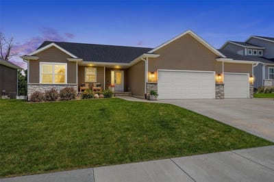 /international/us/7202-country-ridge-dr-nw-cedar-rapids-ia-110108814694/