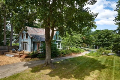 /international/us/114-s-main-st-northampton-ma-110120422983/