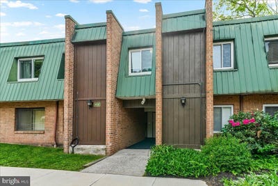 /international/us/810-meadowview-lane-mont-clare-pa-110108106201/