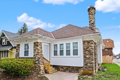 /international/us/2702-n-38th-st-milwaukee-wi-110107253792/