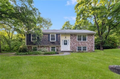 /international/us/350-essex-road-north-kingstown-ri-110108607330/