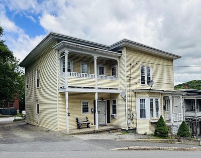 /international/us/8-mount-street-barre-city-vt-110108491461/