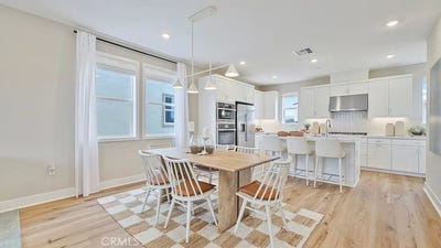 /international/us/27510-grand-fir-way-valencia-ca-110108960143/
