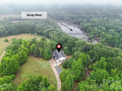 /international/us/7702-rivercrest-court-monroe-nc-110108255995/
