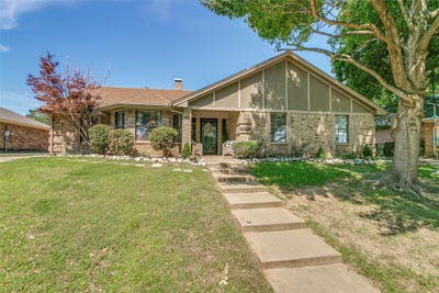 /international/us/2232-ridgewood-bedford-tx-110108225086/
