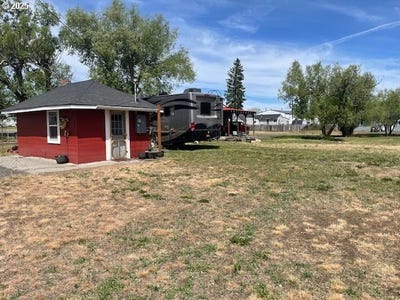 /international/us/501-clairmont-st-wallowa-or-110099791088/