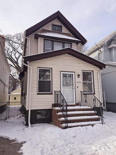 /international/us/8592-98th-street-woodhaven-ny-110096936350/