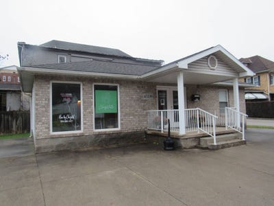 /international/us/0-e-myles-ave-pennsboro-wv-110103646976/