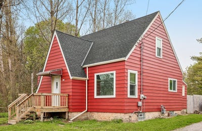 /international/us/131-fillmore-st-fredonia-wi-110108015548/